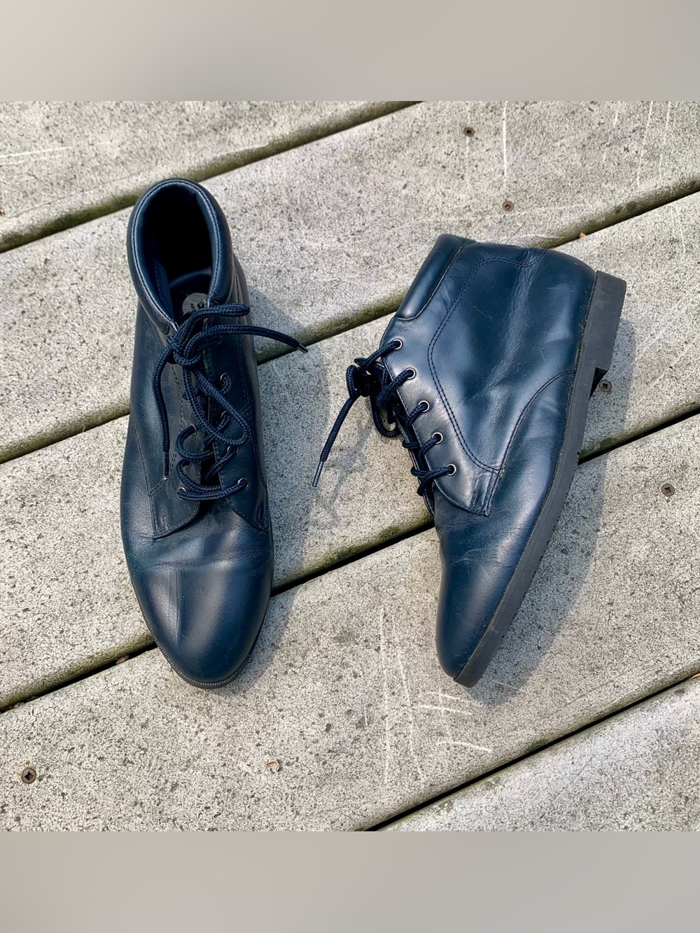 Vintage Leather Lace-Up Ankle Boots | Navy Blue Booties
